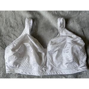 Playtex White Floral Jacquard Soft Cup Bra 4745 Size 42DDD Full Coverage